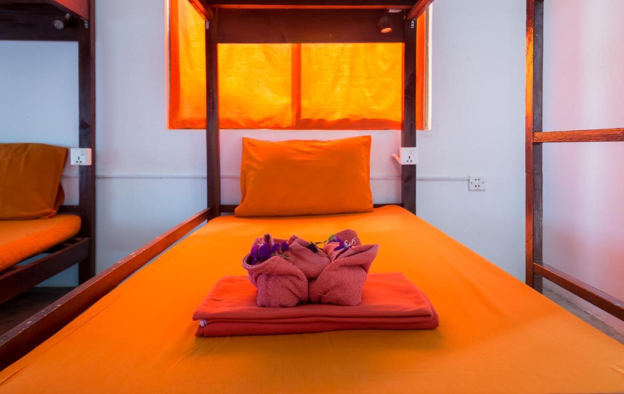 Boutique Dormitory Kochi-Ke Siem Reap Exterior photo
